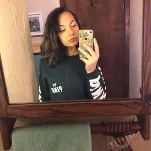 Meet your Posher, Jade